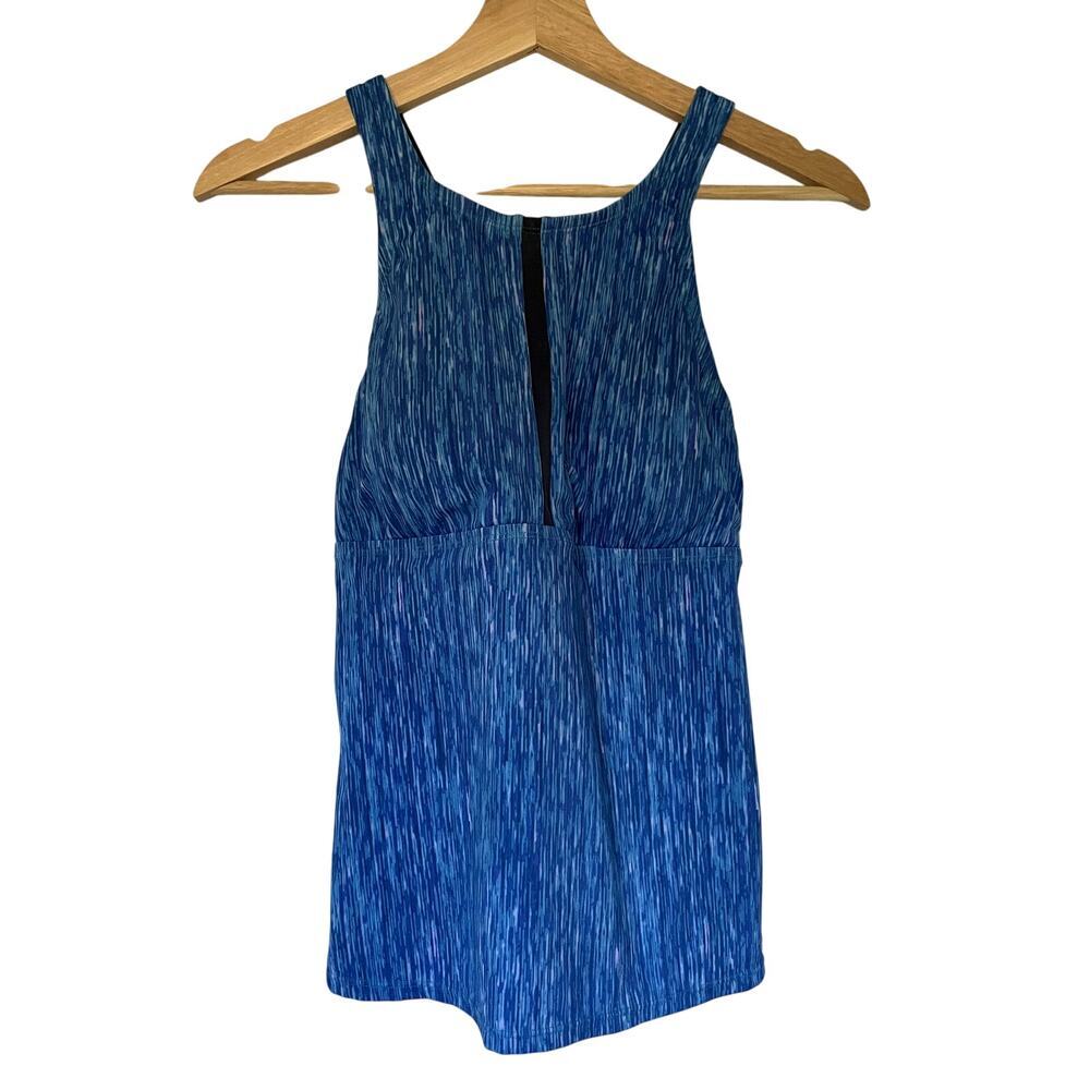 Nike blue racerback workout athleisure tank top padded cups women's size small
